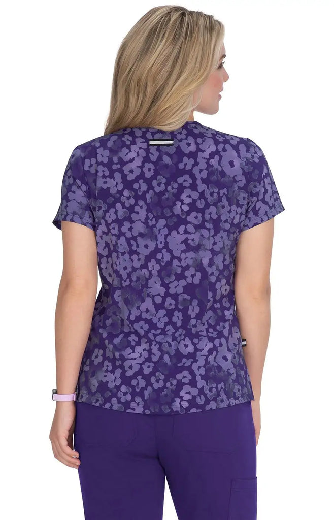 Koi Scrubs Early Energy Top Cheetah Grape/Wisteria | scrub-supply.com