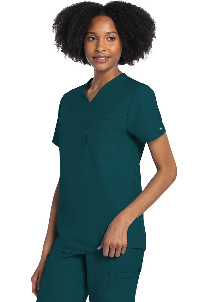 Cherokee Scrubs Unisex V-neck Top Caribbean Blue | scrub-supply.com