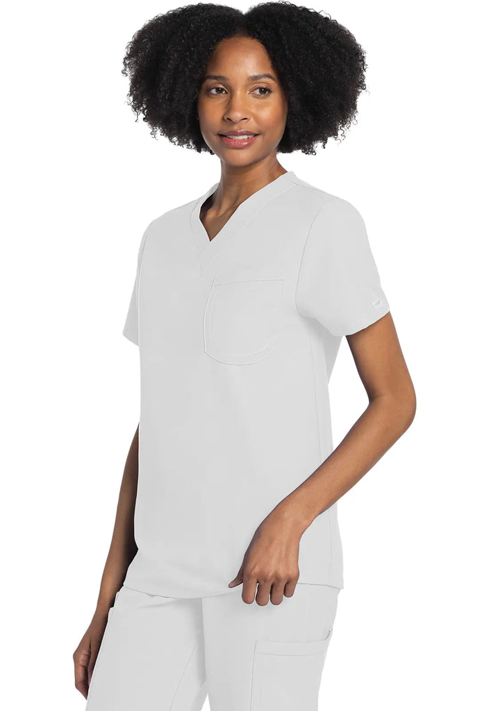Cherokee Scrubs Unisex V-neck Top White | scrub-supply.com