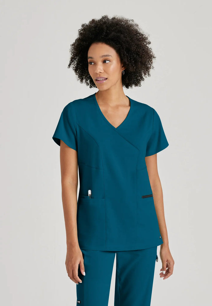 Barco Scrubs Women's Kim Top Bahama | scrub-supply.com