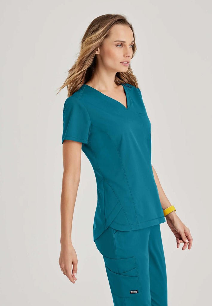 Barco Scrubs Women's Capri Tuck-in Top Bahama | scrub-supply.com