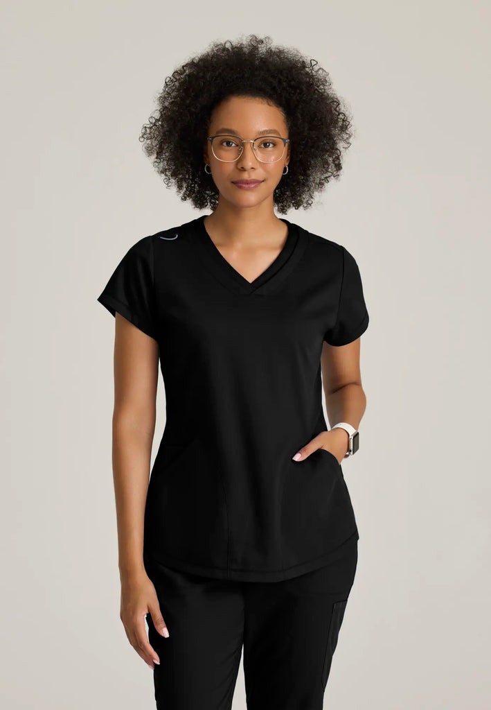 Barco Scrubs Women's Evelyn Top Black | scrub-supply.com