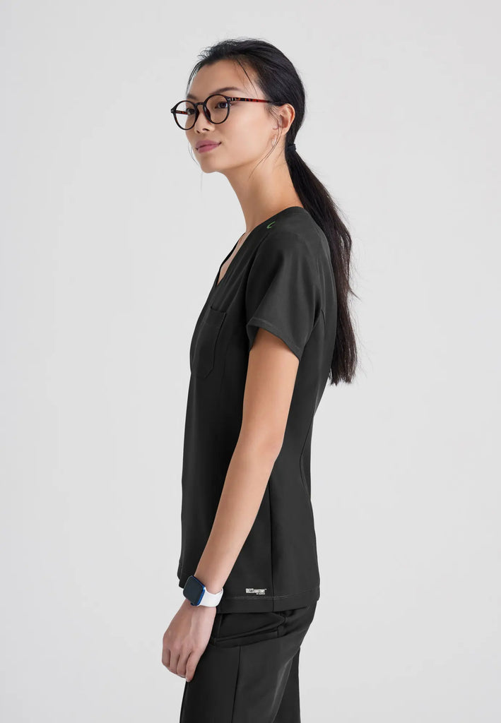 Barco Scrubs Women's Sway Tuck-In Top Black | scrub-supply.com