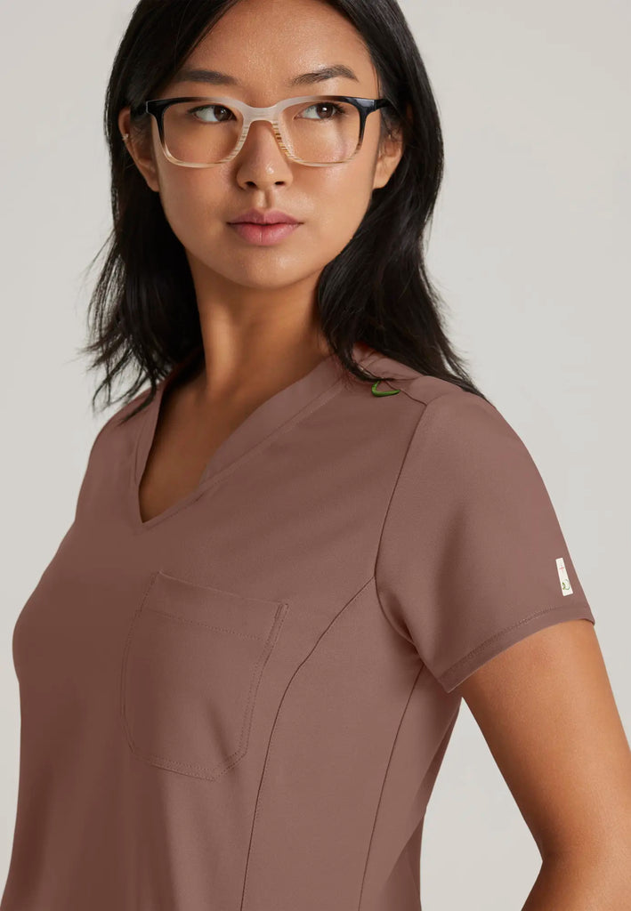 Barco Scrubs Women's Sway Tuck-In Top Driftwood | scrub-supply.com