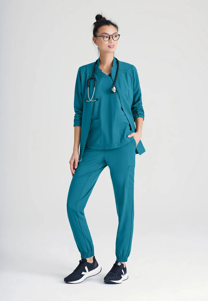 Barco Scrubs Women's Virtue Warm-Up Bahama | scrub-supply.com