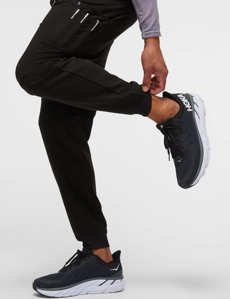 Jaanuu Scrubs Men's Mesh-Pocket Scrub Jogger Black | scrub-supply.com