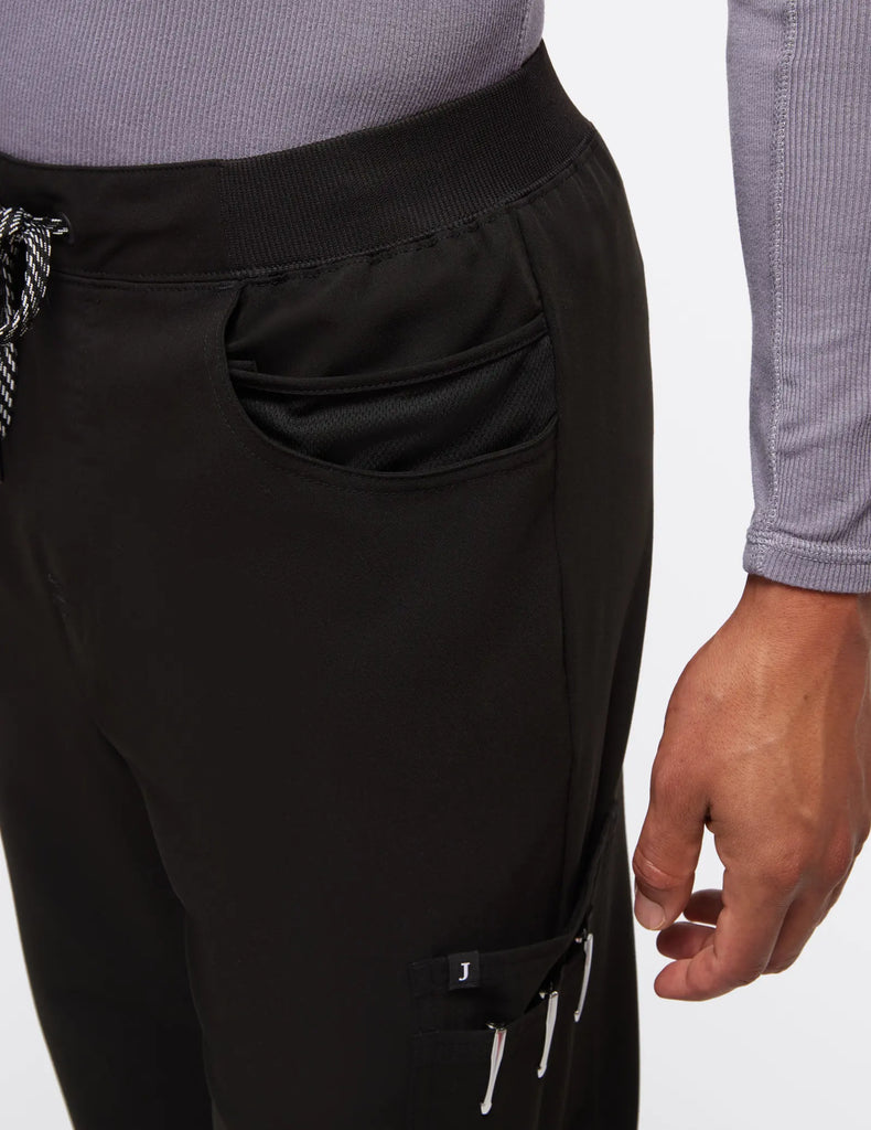 Jaanuu Scrubs Men's Mesh-Pocket Scrub Jogger Black | scrub-supply.com