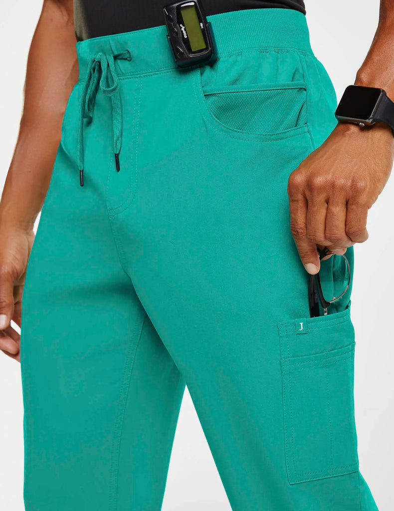 Jaanuu Scrubs Men's Mesh-Pocket Scrub Jogger Surgical Green | scrub-supply.com