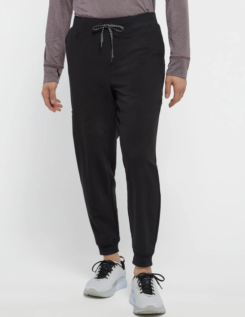 Jaanuu Scrubs Men's Momentum 2-in-1 Scrub Jogger Black | scrub-supply.com