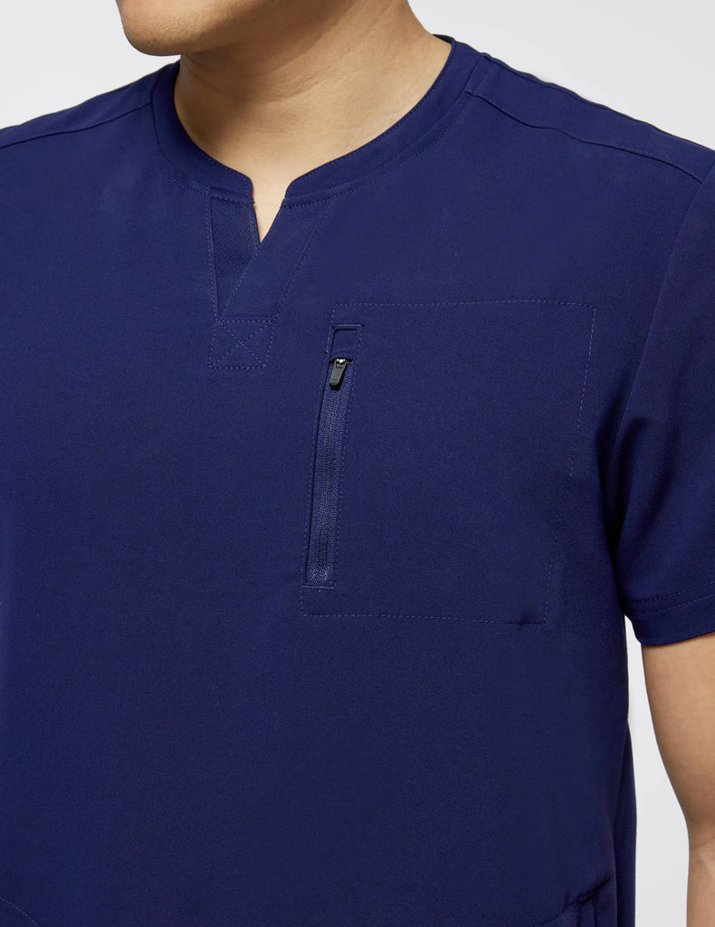 Jaanuu Scrubs Men's 3-Pocket Crewneck Scrub Top Navy | scrub-supply.com