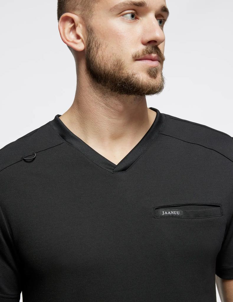 Jaanuu Scrubs Men's Evolve Side-Zip Scrub Top Black | scrub-supply.com