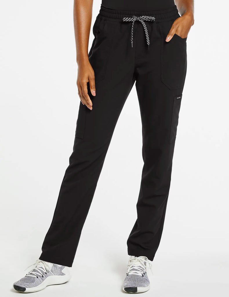 Jaanuu Scrubs Women's 8-Pocket Cargo Scrub Pant Black | scrub-supply.com