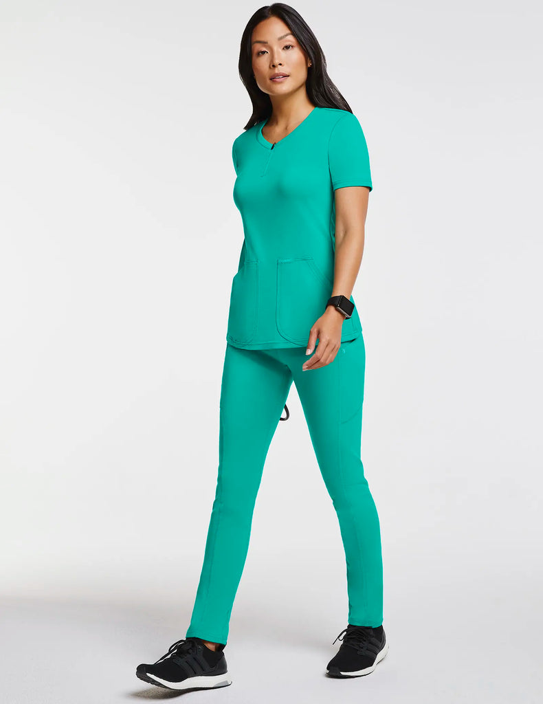 Jaanuu Scrubs Women's 5-Pocket Skinny Scrub Jogger Surgical Green | scrub-supply.com