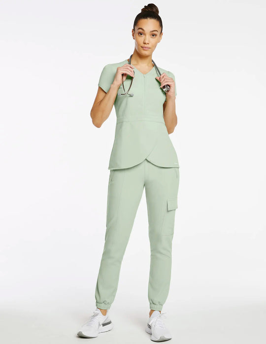 Jaanuu Scrubs Women's Essential Scrub Jogger Pistachio | scrub-supply.com