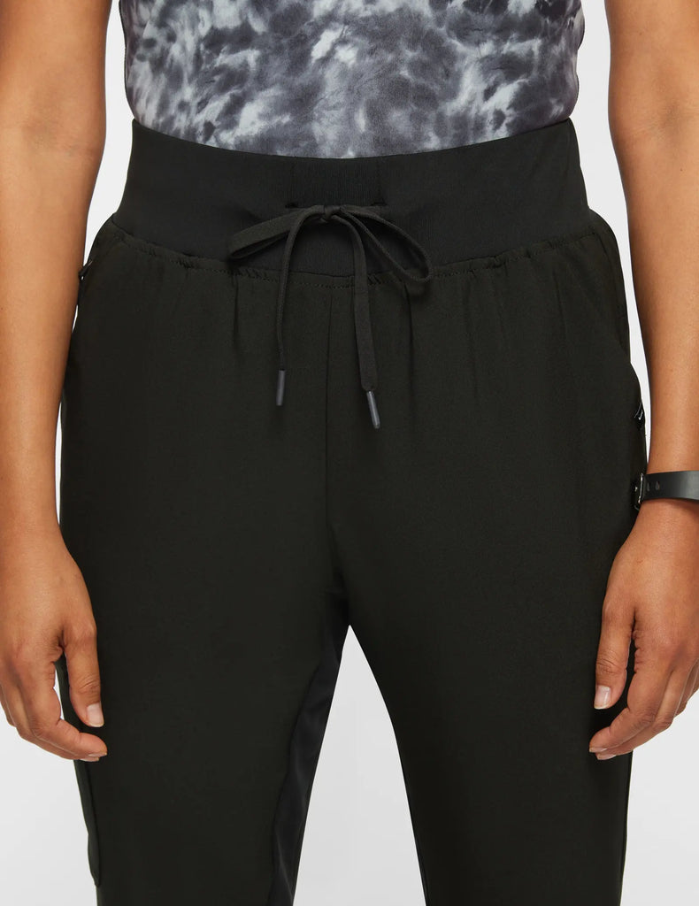 Jaanuu Scrubs Women's All-Day Performance Scrub Jogger Black | scrub-supply.com