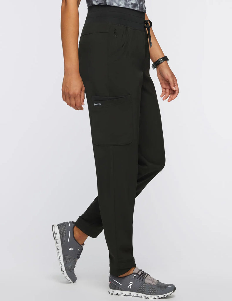 Jaanuu Scrubs Women's All-Day Performance Scrub Pant Black | scrub-supply.com