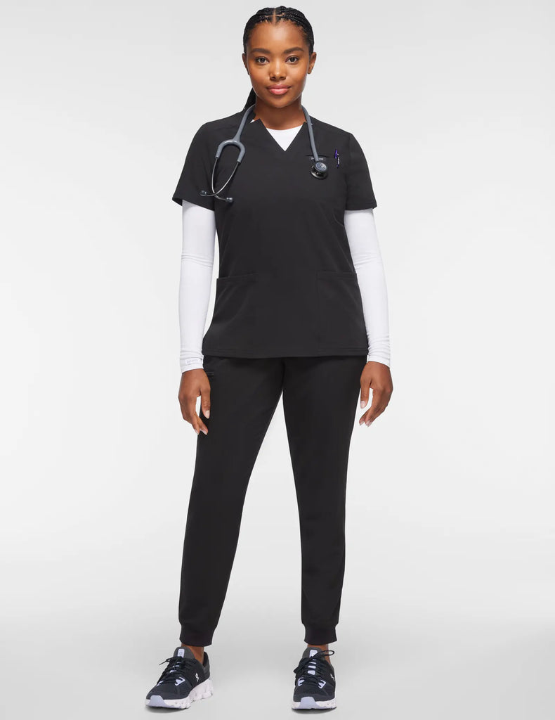 Jaanuu Scrubs Women's 5-Pocket Classic Scrub Jogger Black | scrub-supply.com