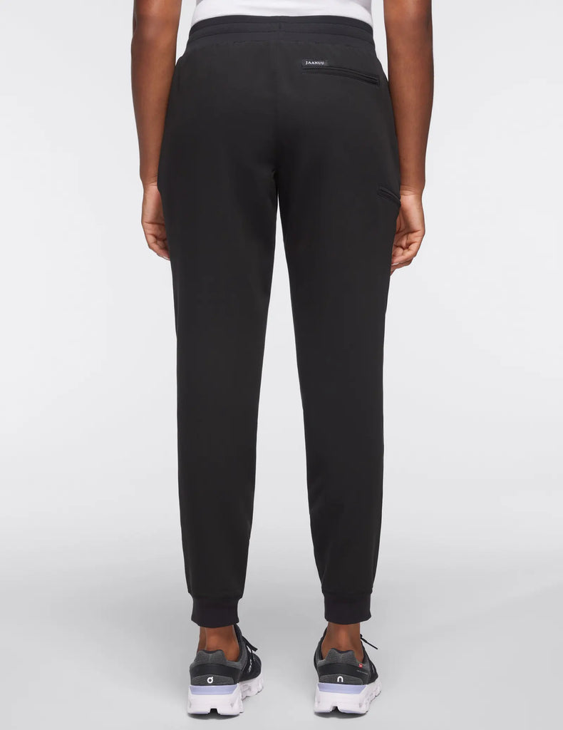 Jaanuu Scrubs Women's 5-Pocket Classic Scrub Jogger Black | scrub-supply.com