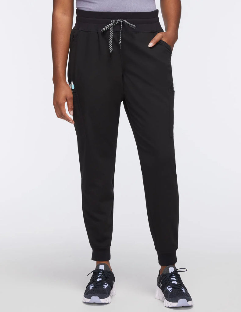 Jaanuu Scrubs Women's 13-Pocket Scrub Jogger Black | scrub-supply.com