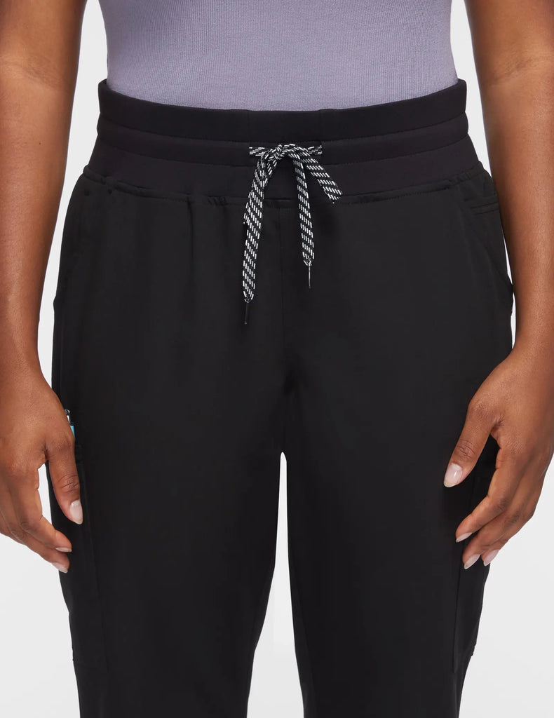 Jaanuu Scrubs Women's 13-Pocket Scrub Jogger Black | scrub-supply.com