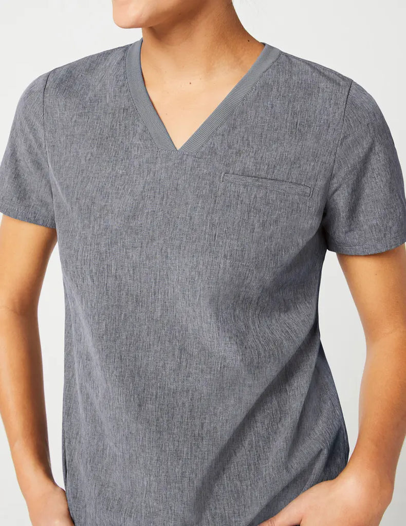 Jaanuu Scrubs Women's Stride Ribbed V-Neck Top Heathered Grey | scrub-supply.com