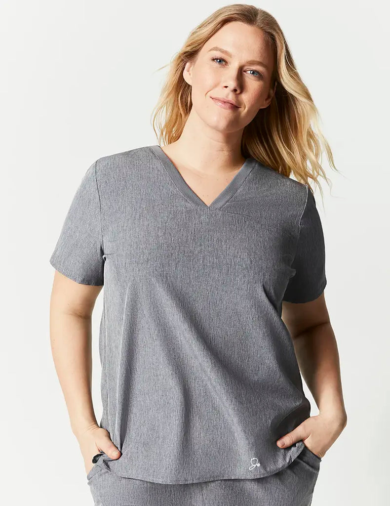 Jaanuu Scrubs Women's Stride Ribbed V-Neck Top Heathered Grey | scrub-supply.com