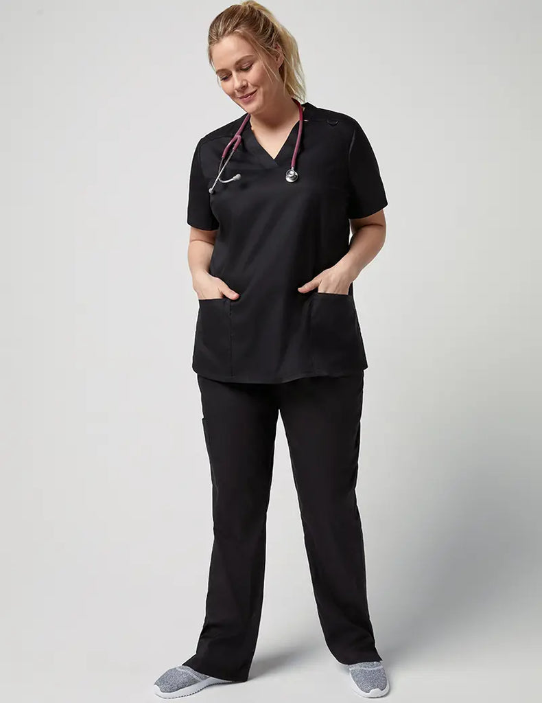 Jaanuu Scrubs Women's Relaxed V-Neck Top Black | scrub-supply.com