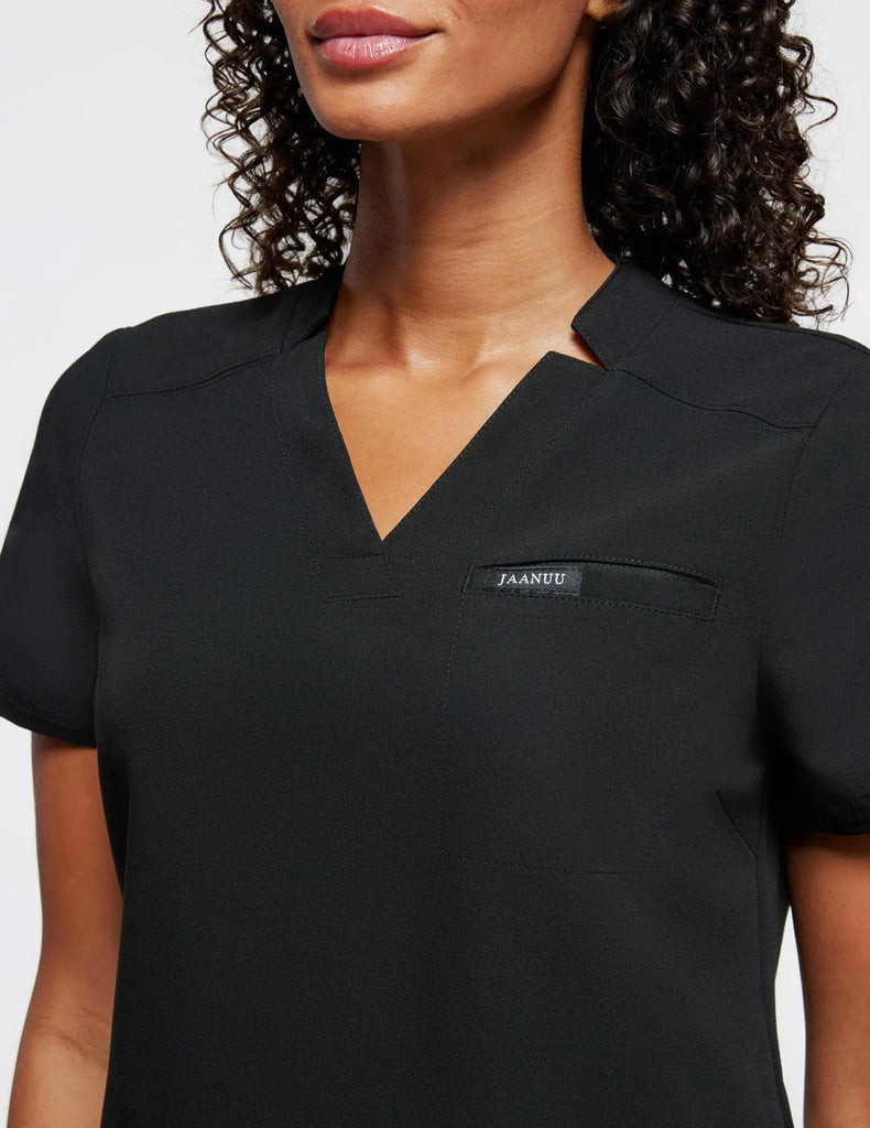 Jaanuu Scrubs Women's 3-Pocket Scrub Top Black | scrub-supply.com