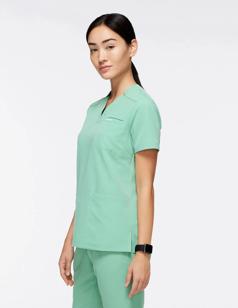 Jaanuu Scrubs Women's 3-Pocket Scrub Top Jade | scrub-supply.com