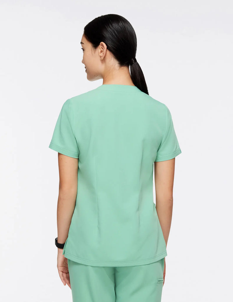 Jaanuu Scrubs Women's 3-Pocket Scrub Top Jade | scrub-supply.com