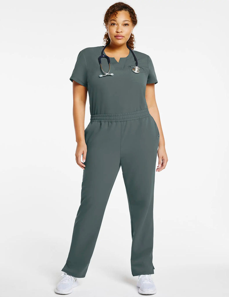 Jaanuu Scrubs Women's 1-Pocket Tuck-In Scrub Top Alpine Green | scrub-supply.com