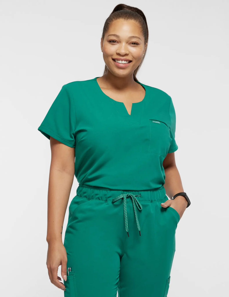 Jaanuu Scrubs Women's 1-Pocket Tuck-In Scrub Top Hunter Green | scrub-supply.com