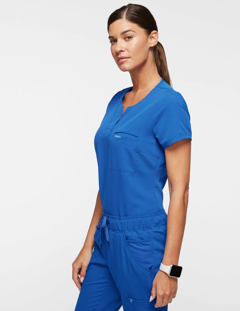 Jaanuu Scrubs Women's 1-Pocket Tuck-In Scrub Top Royal Blue | scrub-supply.com