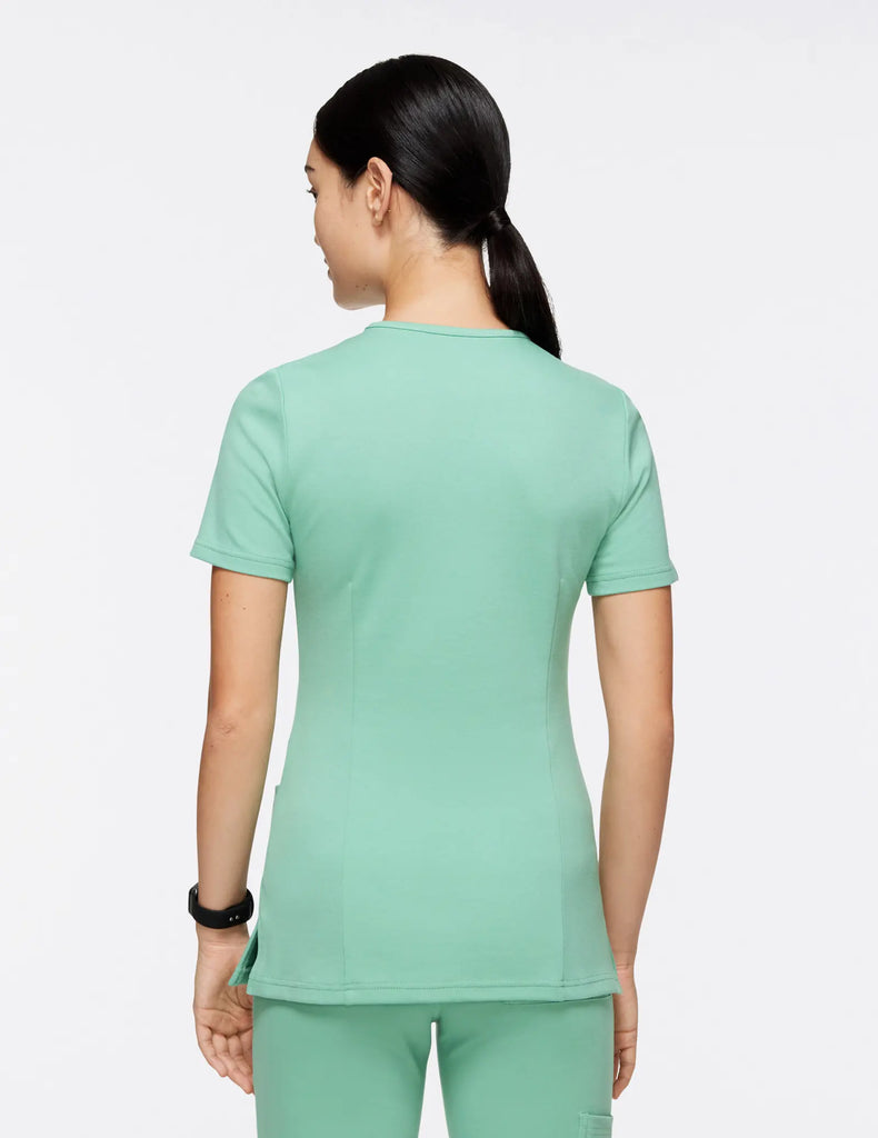 Jaanuu Scrubs Women's 4-Pocket V-Neck Scrub Top Jade | scrub-supply.com