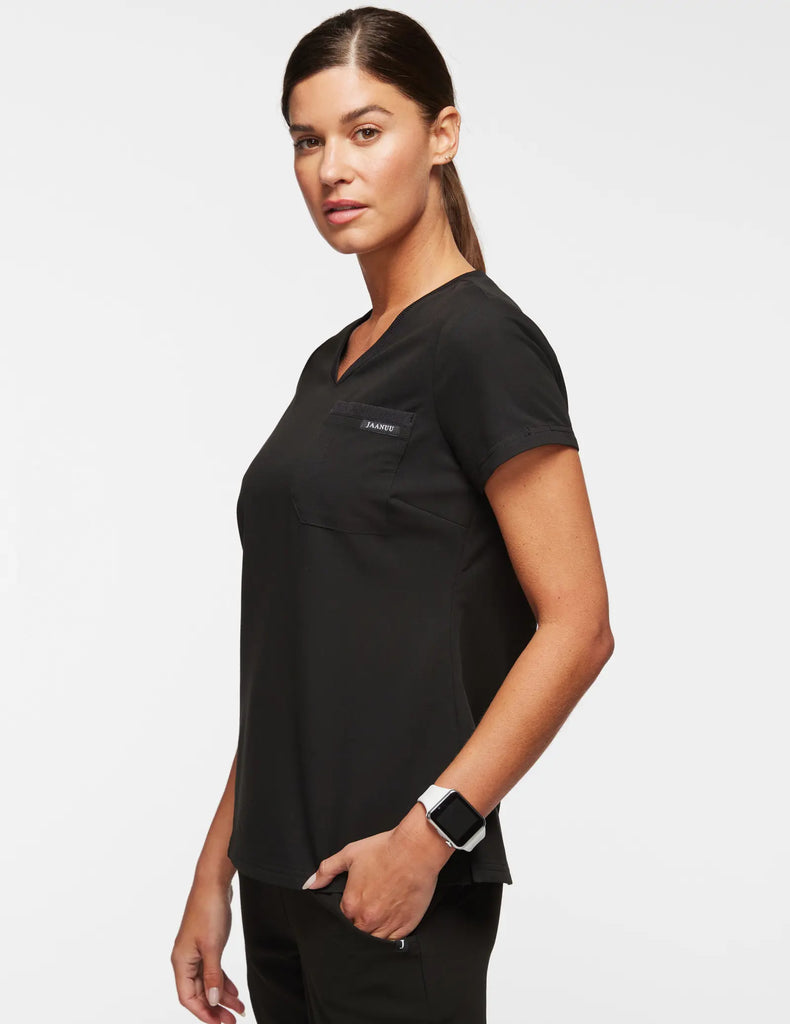 Jaanuu Scrubs Women's 2-Pocket Tuck-In Scrub Top Black | scrub-supply.com