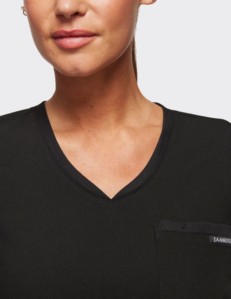 Jaanuu Scrubs Women's 2-Pocket Tuck-In Scrub Top Black | scrub-supply.com