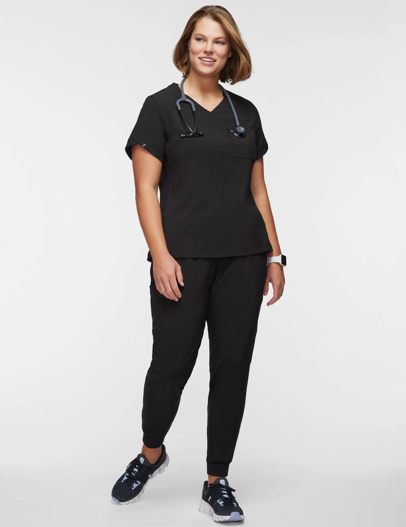 Jaanuu Scrubs Women's Performance V-Neck Scrub Top Black | scrub-supply.com