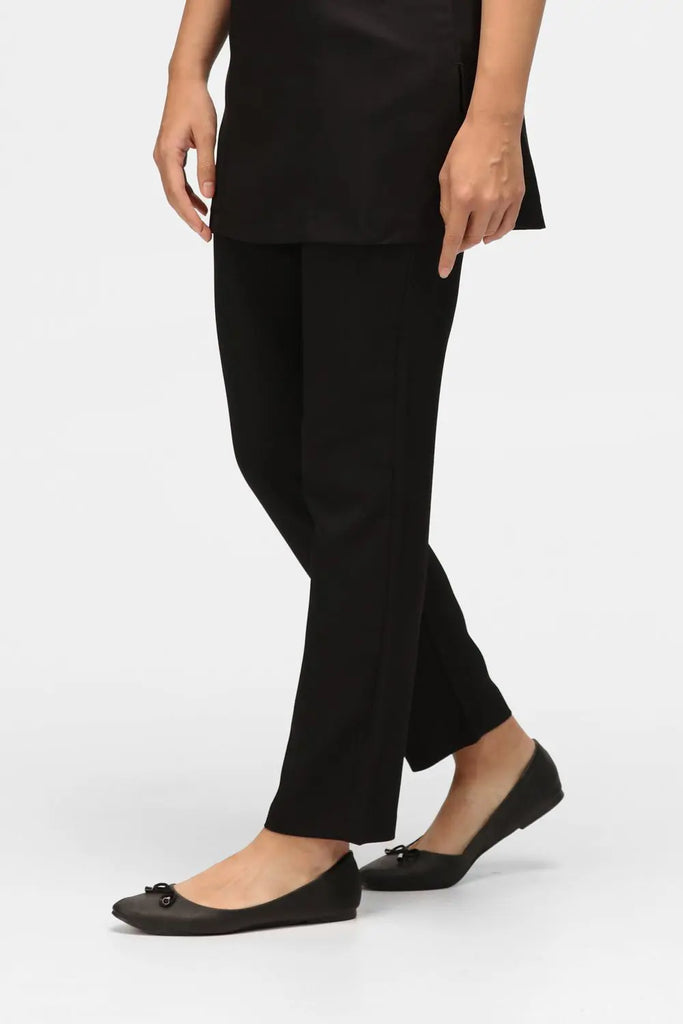 La Beeby Scrubs Women's Ila Pants Black | scrub-supply.com