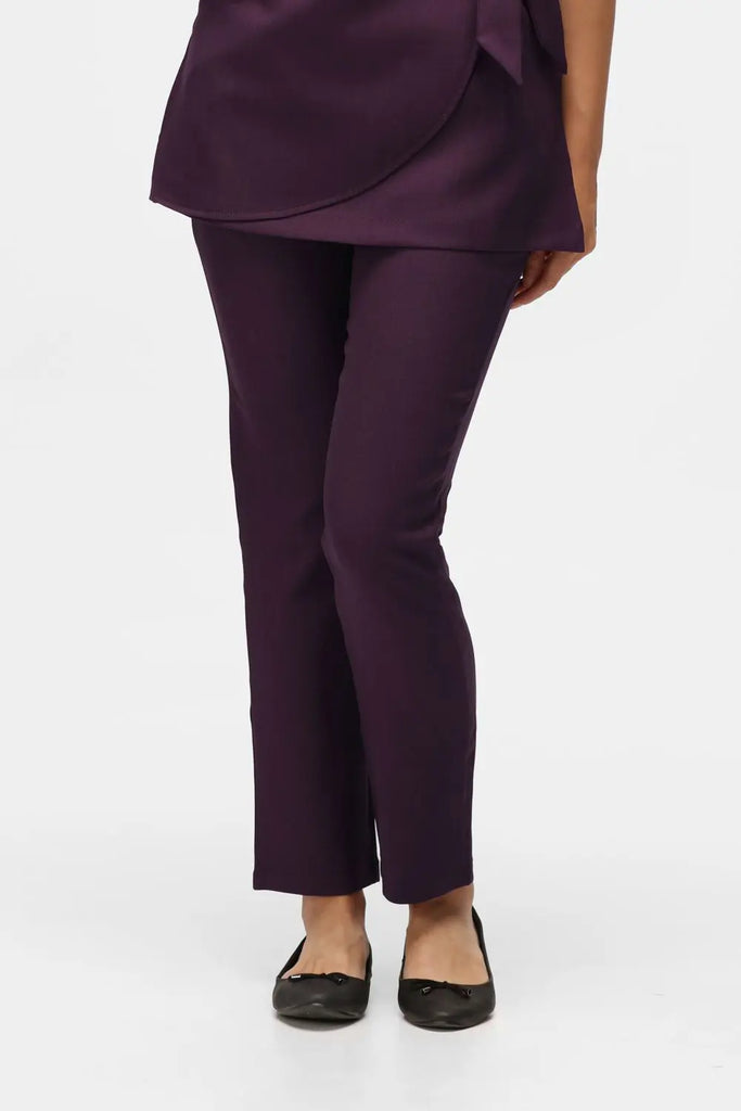 La Beeby Scrubs Women's Ila Pants Plum | scrub-supply.com