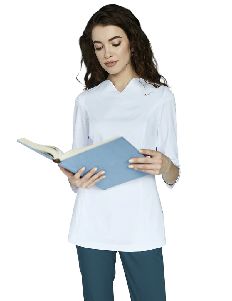 Treat in Style Scrubs Women's 3/4 Sleeve V Neck Medical Top White | scrub-supply.com