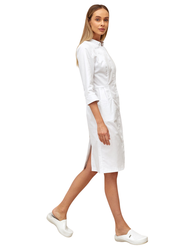 Treat in Style Scrubs Women's Elegant Lab Coat White | scrub-supply.com