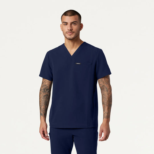 Jaanuu Scrubs Men's Platt 3-Pocket Scrub Top Midnight Navy | scrub-supply.com
