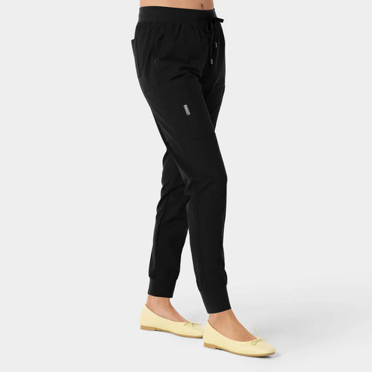 Parkley Scrubs Women's Calypso Kinetic Cargo Jogger Scrub Pant Black | scrub-supply.com