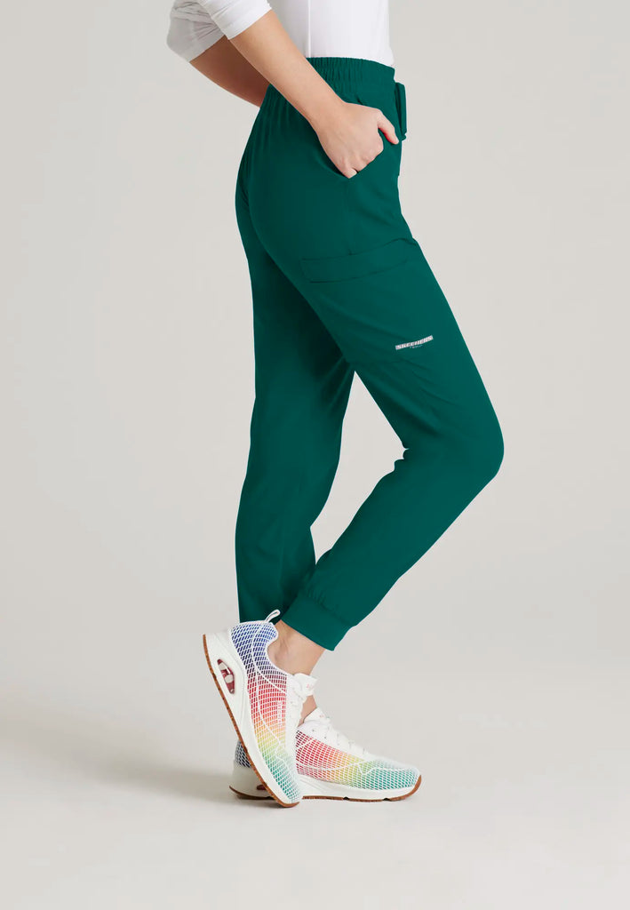 Barco Scrubs Women's Theory Jogger Hunter Green | scrub-supply.com