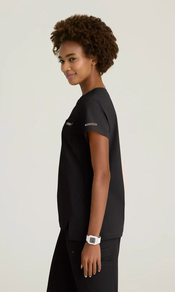 Skechers by Barco Scrubs Women's Trek Tuck-In Top Black | scrub-supply.com