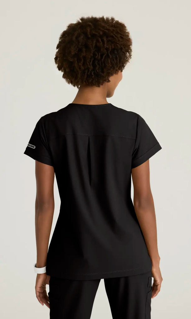 Skechers by Barco Scrubs Women's Trek Tuck-In Top Black | scrub-supply.com