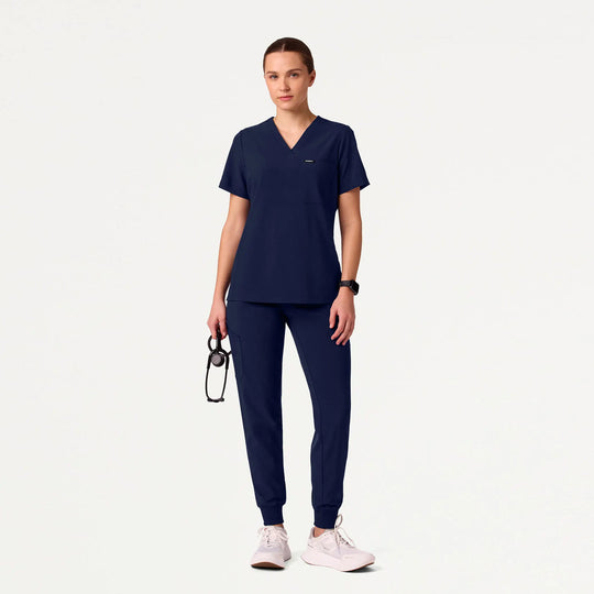 Jaanuu Scrubs Women's Rhena Slim ULTRAlite™ 1-Pocket Scrub Top Midnight Navy | scrub-supply.com
