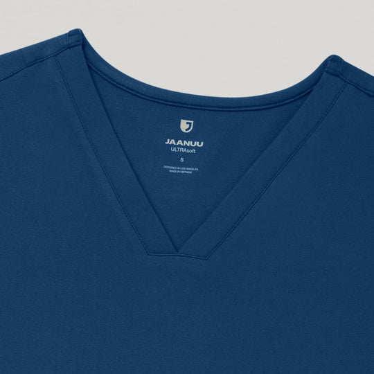 Jaanuu Scrubs Women's Kass Slim 4-Pocket Scrub Top Ocean | scrub-supply.com