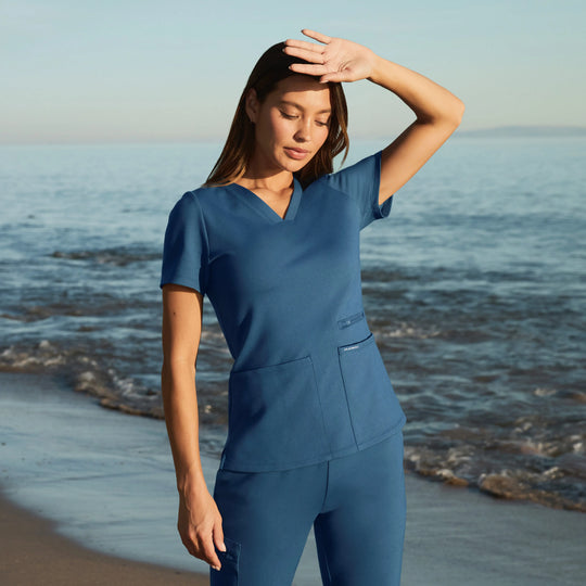 Jaanuu Scrubs Women's Kass Slim 4-Pocket Scrub Top Ocean | scrub-supply.com