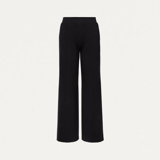 Jaanuu Scrubs Women's Josie Wide-Leg Scrub Pant Black | scrub-supply.com